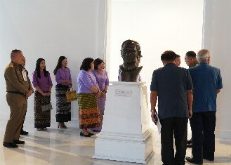 imageGallery