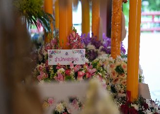 imageGallery