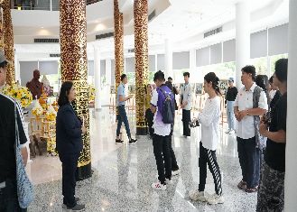 imageGallery