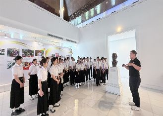 imageGallery