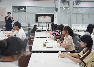 imageGallery