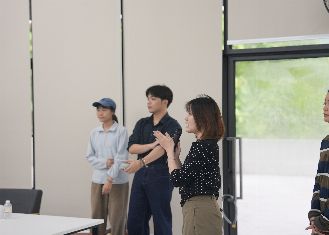 imageGallery