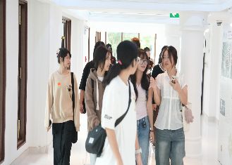 imageGallery
